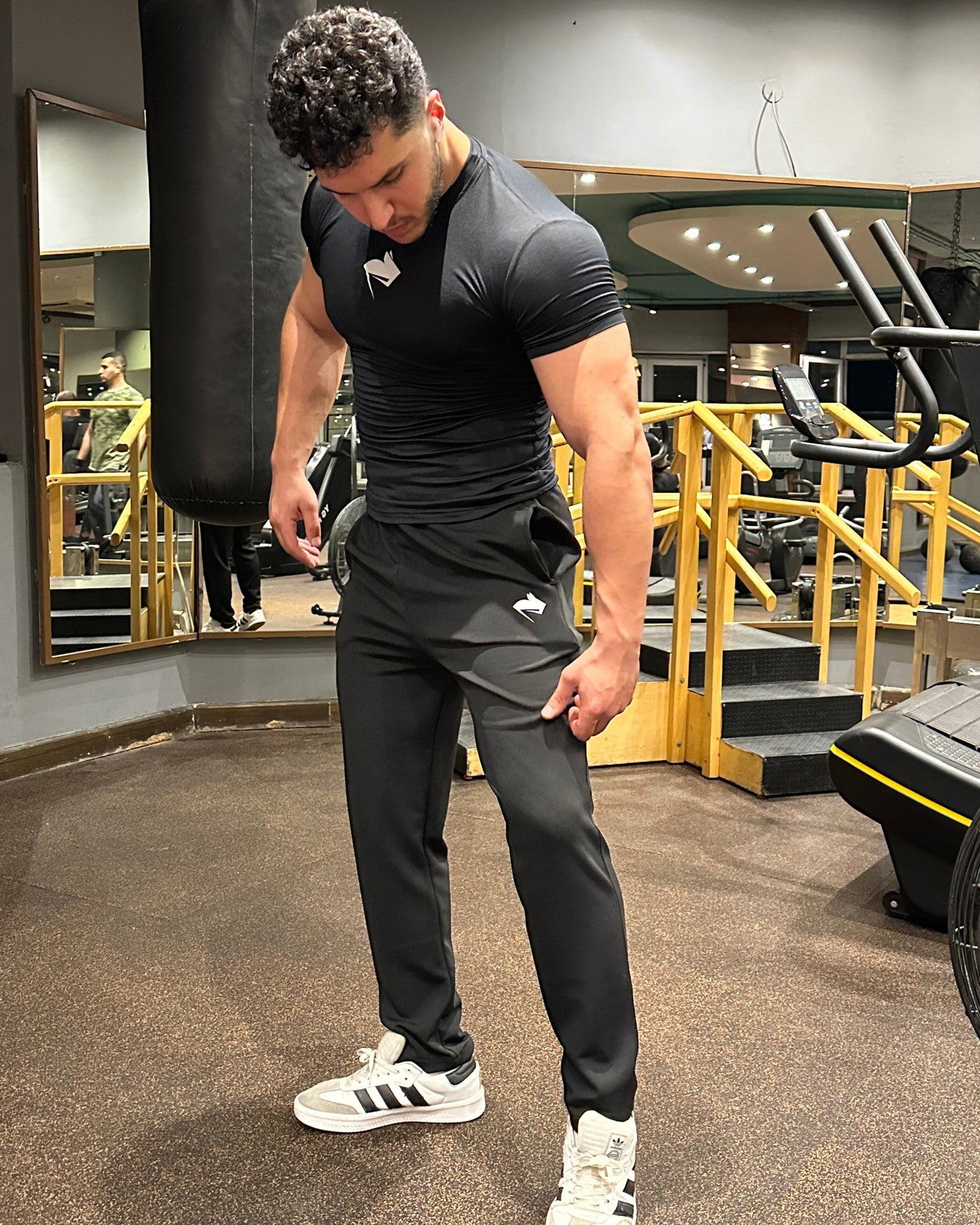 GYMRAT BLACK SWEATPANTS